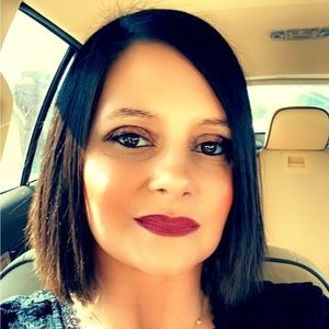 Meet your Posher, Becky